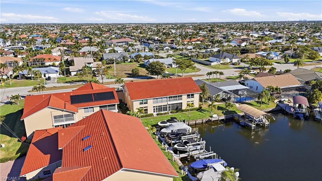 CAPSTAN II CONDO - Residential