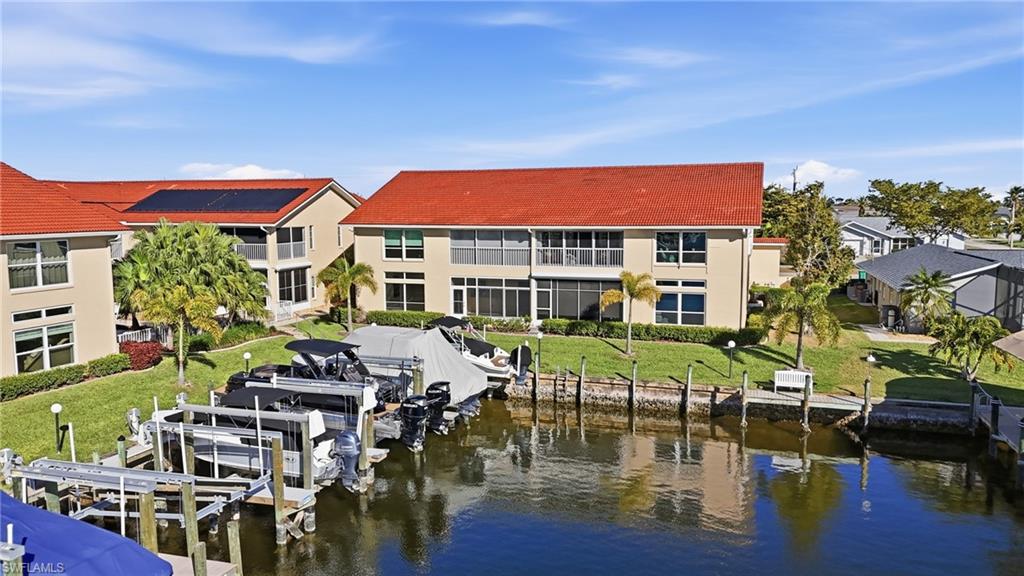 CAPSTAN II CONDO - Residential