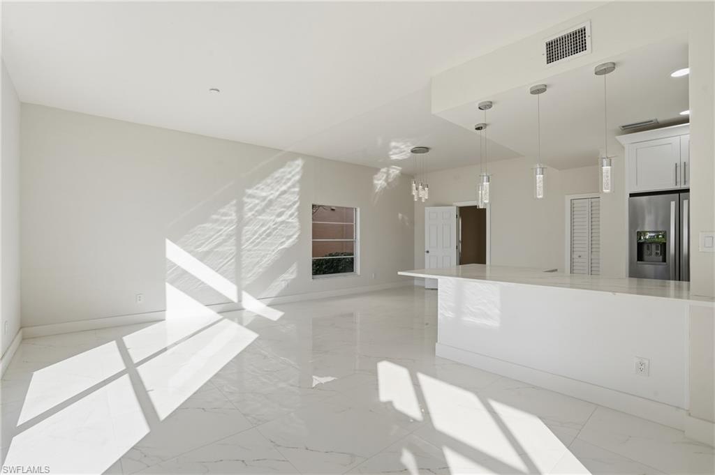 CAPSTAN II CONDO - Residential