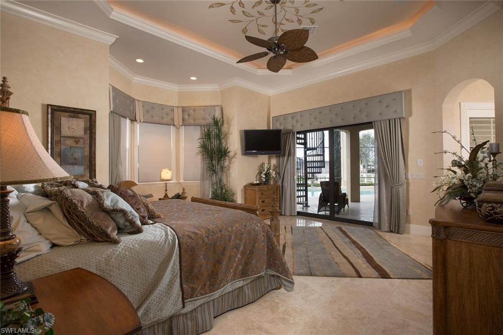 MARCO BEACH - Residential