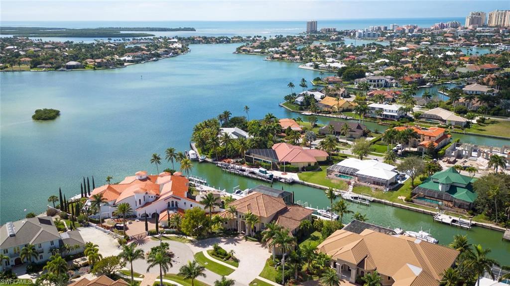 MARCO BEACH - Residential