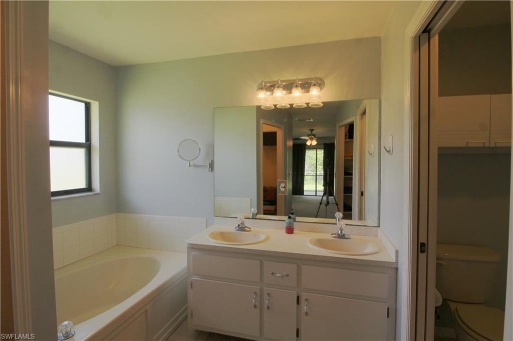 SAN CARLOS PARK - Residential