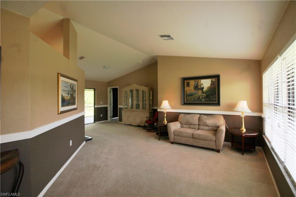 SAN CARLOS PARK - Residential