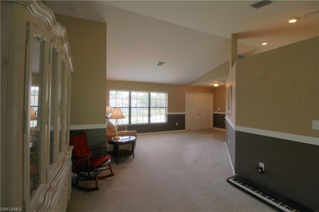 SAN CARLOS PARK - Residential