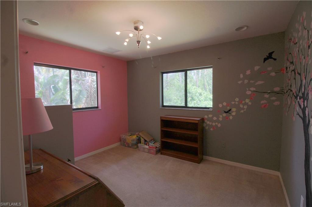 SAN CARLOS PARK - Residential