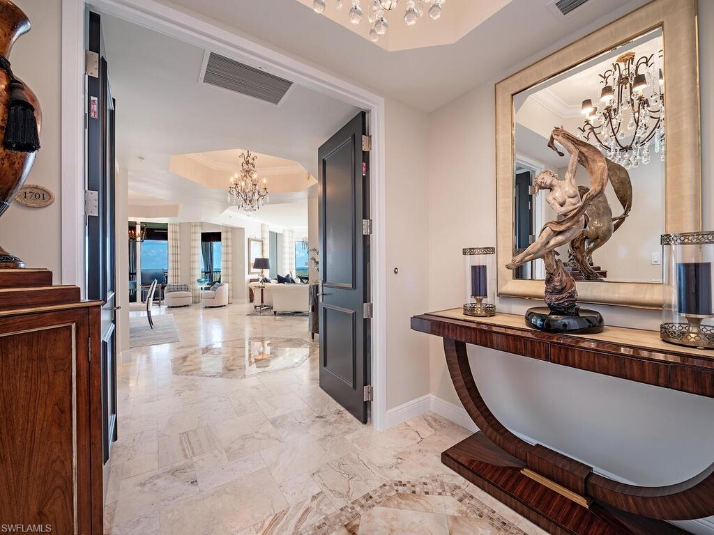 LA SCALA AT THE COLONY - Residential