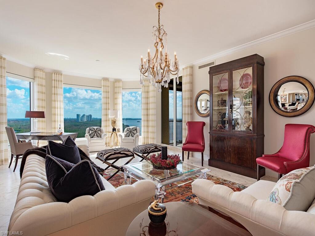 LA SCALA AT THE COLONY - Residential