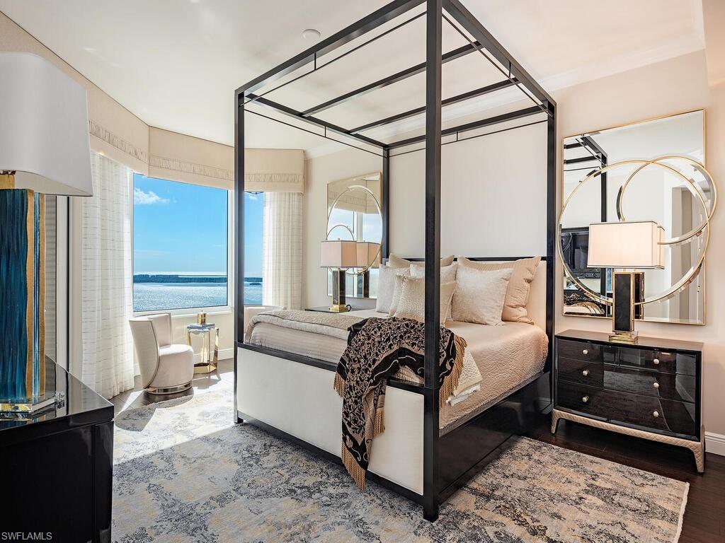 LA SCALA AT THE COLONY - Residential