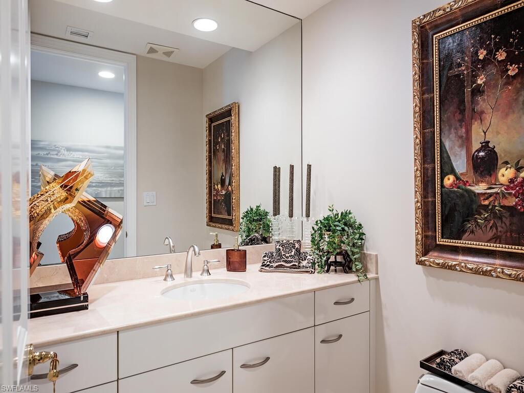 LA SCALA AT THE COLONY - Residential