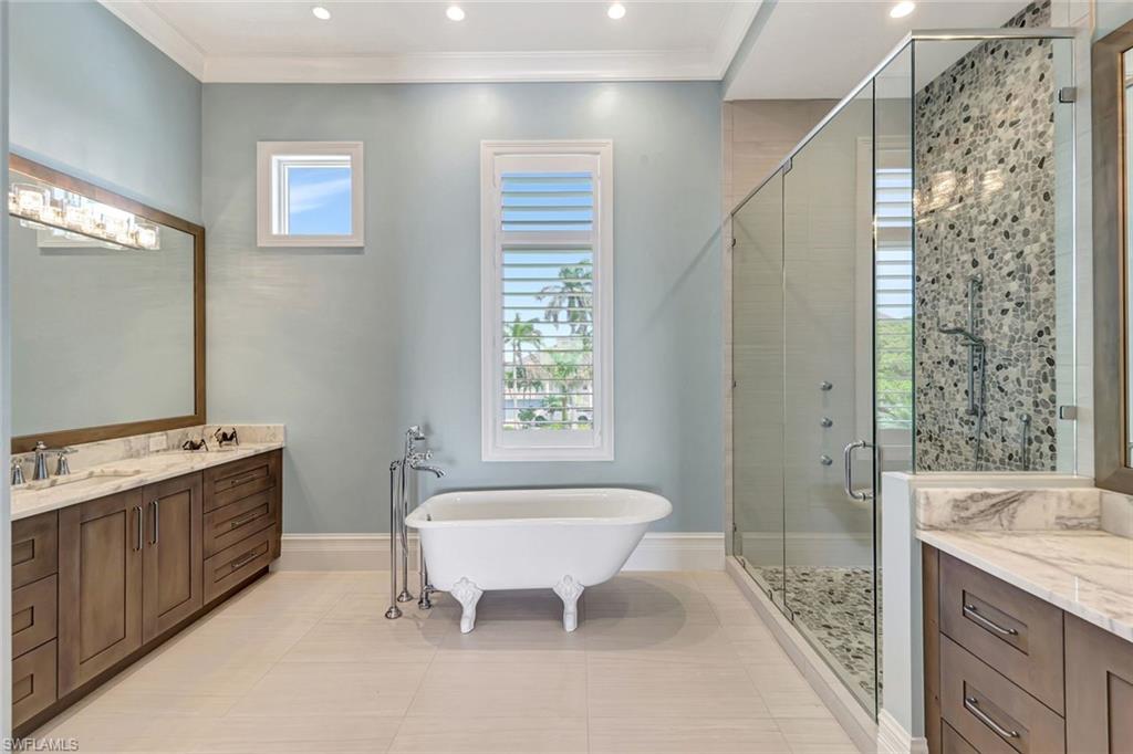 CAROLANDS - Residential