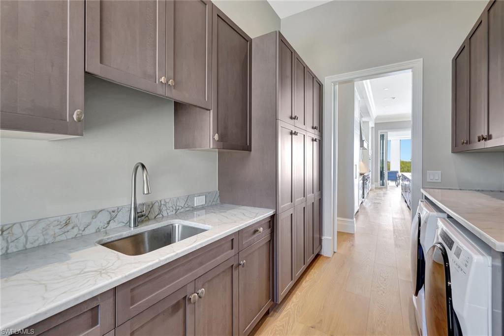 CAROLANDS - Residential