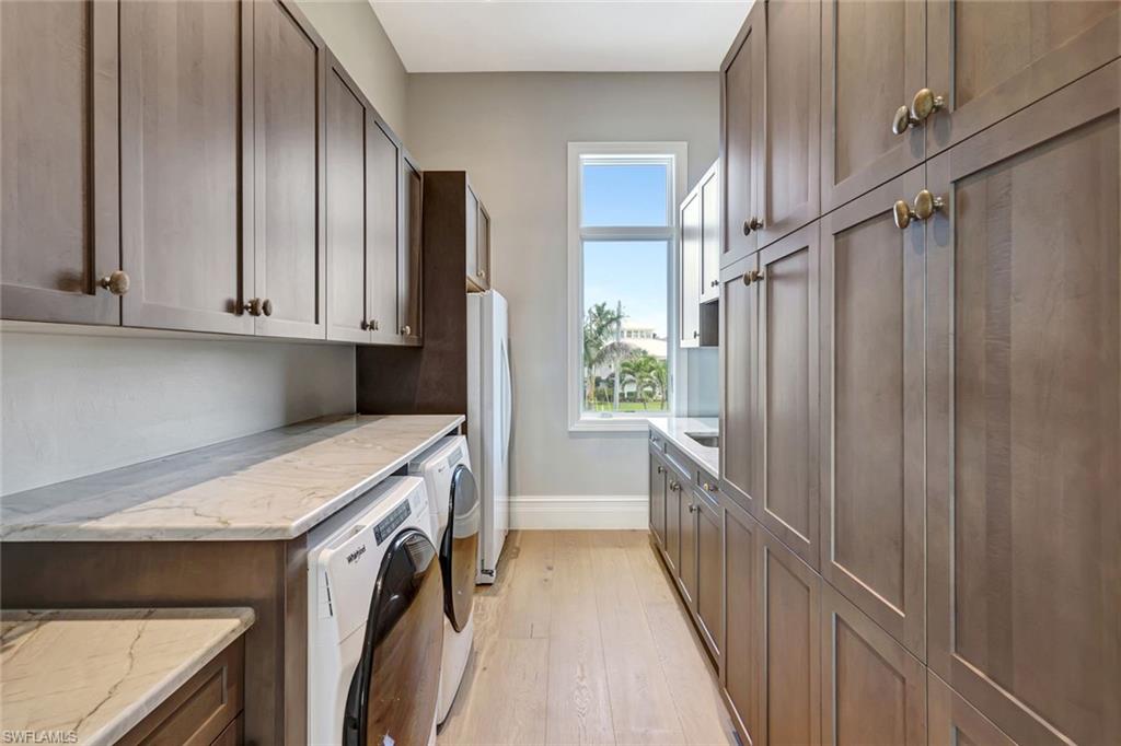 CAROLANDS - Residential