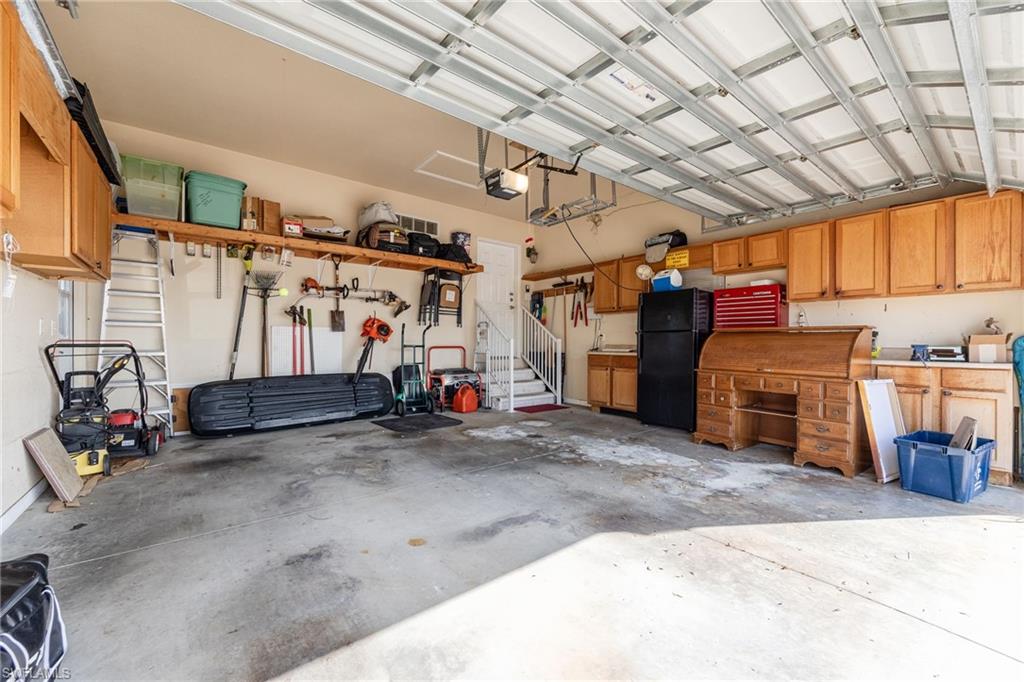 SIX LAKES COUNTRY CLUB - Residential