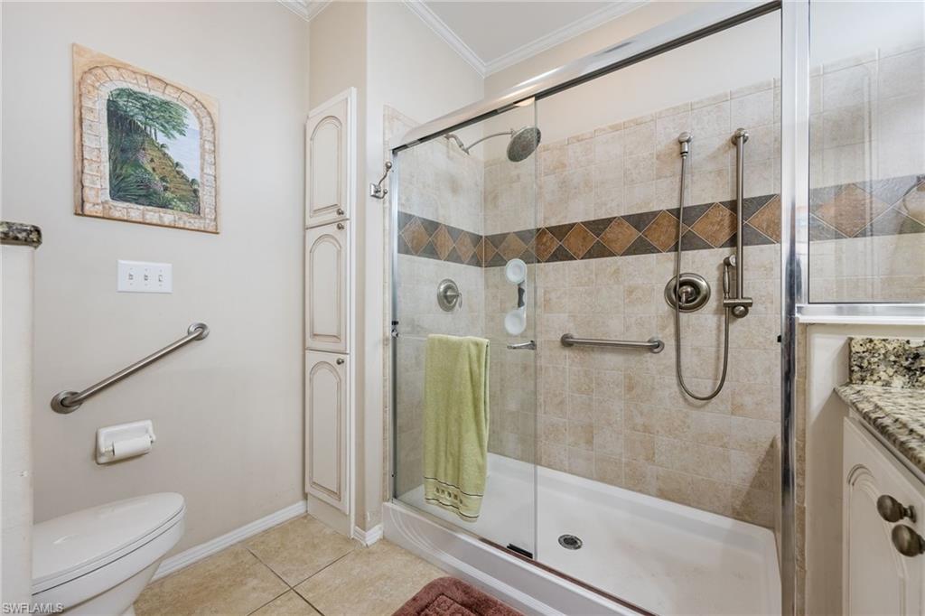 SIX LAKES COUNTRY CLUB - Residential