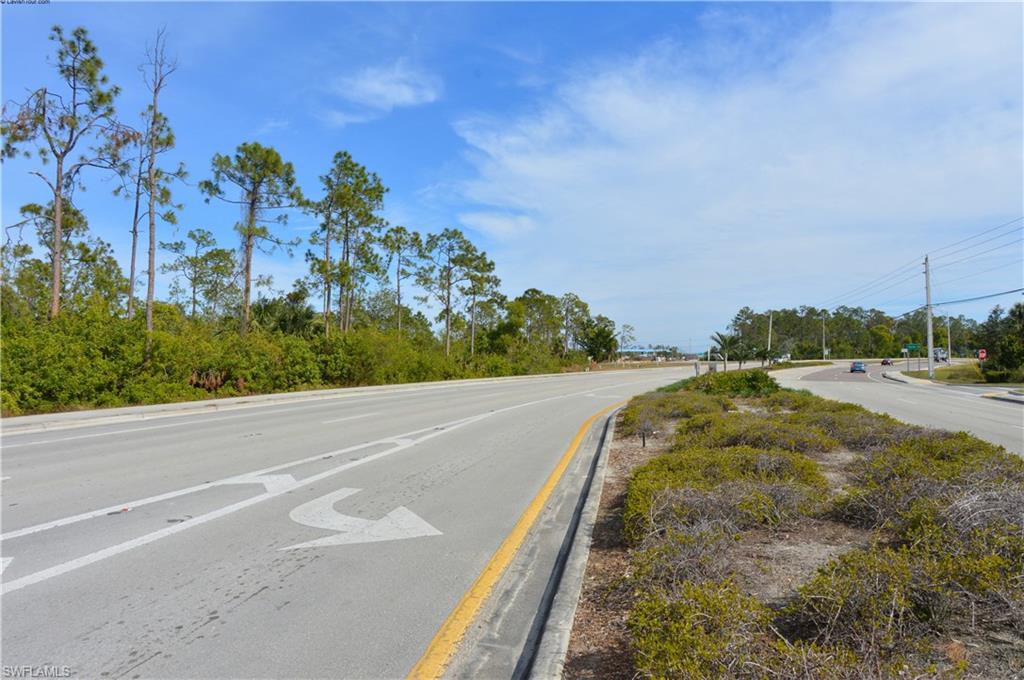 ACREAGE - Commercial Sale