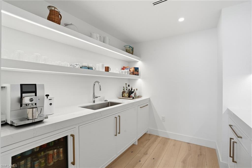 KALEA BAY TOWER 400 - Residential