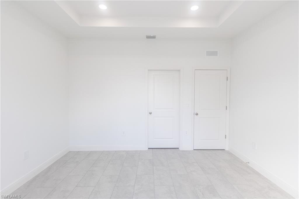 PORT LABELLE - Residential Lease