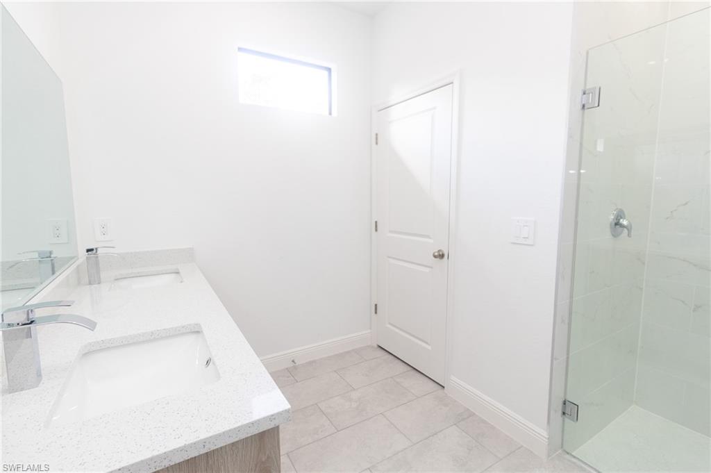 PORT LABELLE - Residential Lease