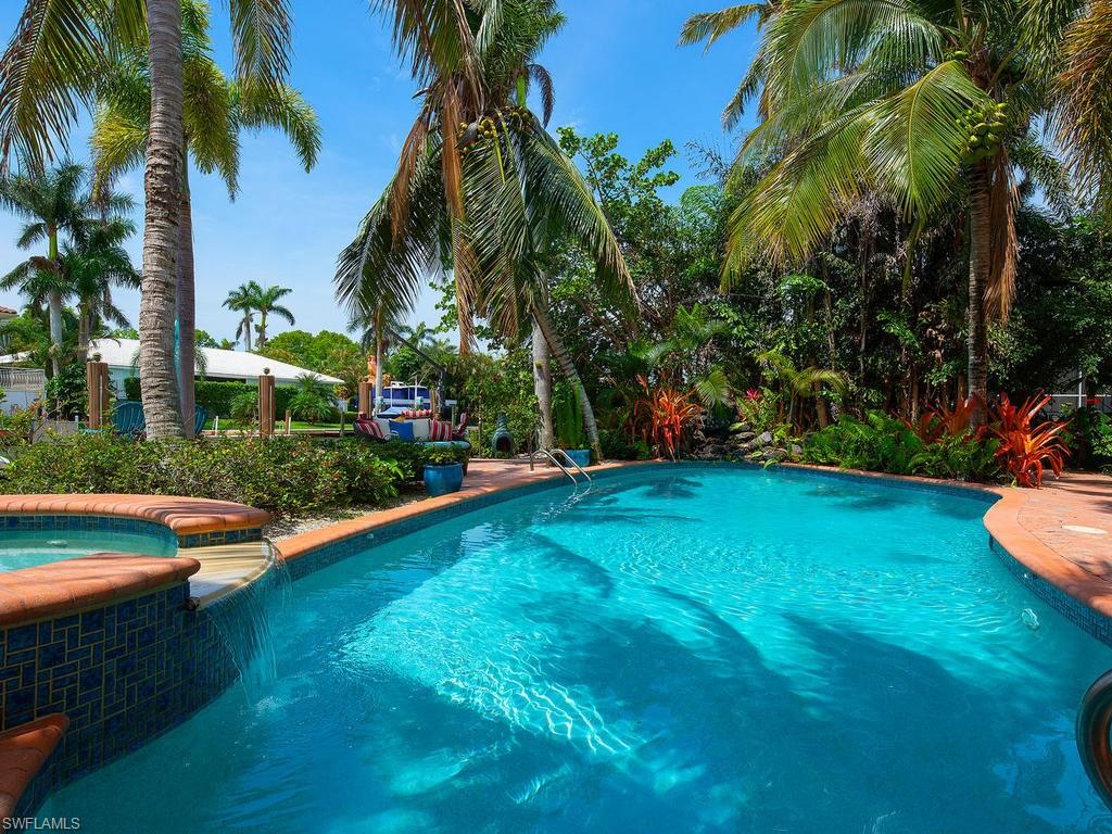 AQUALANE SHORES - Residential