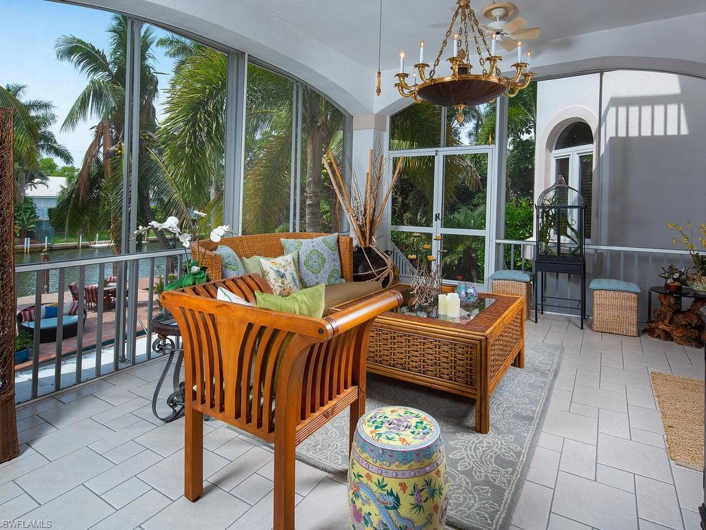 AQUALANE SHORES - Residential