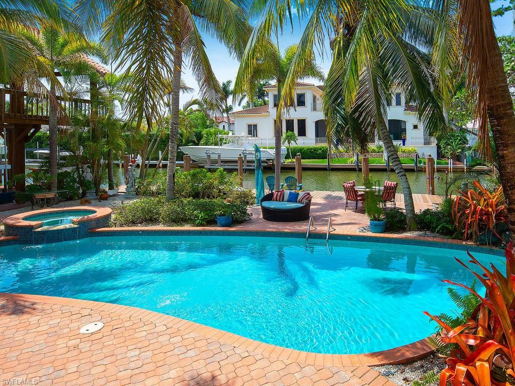 AQUALANE SHORES - Residential