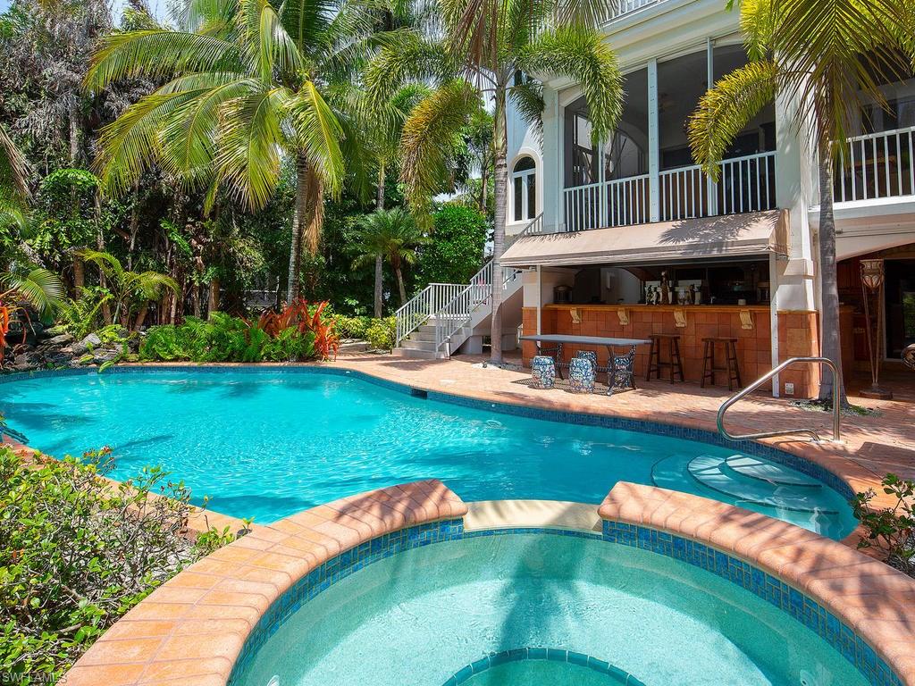 AQUALANE SHORES - Residential