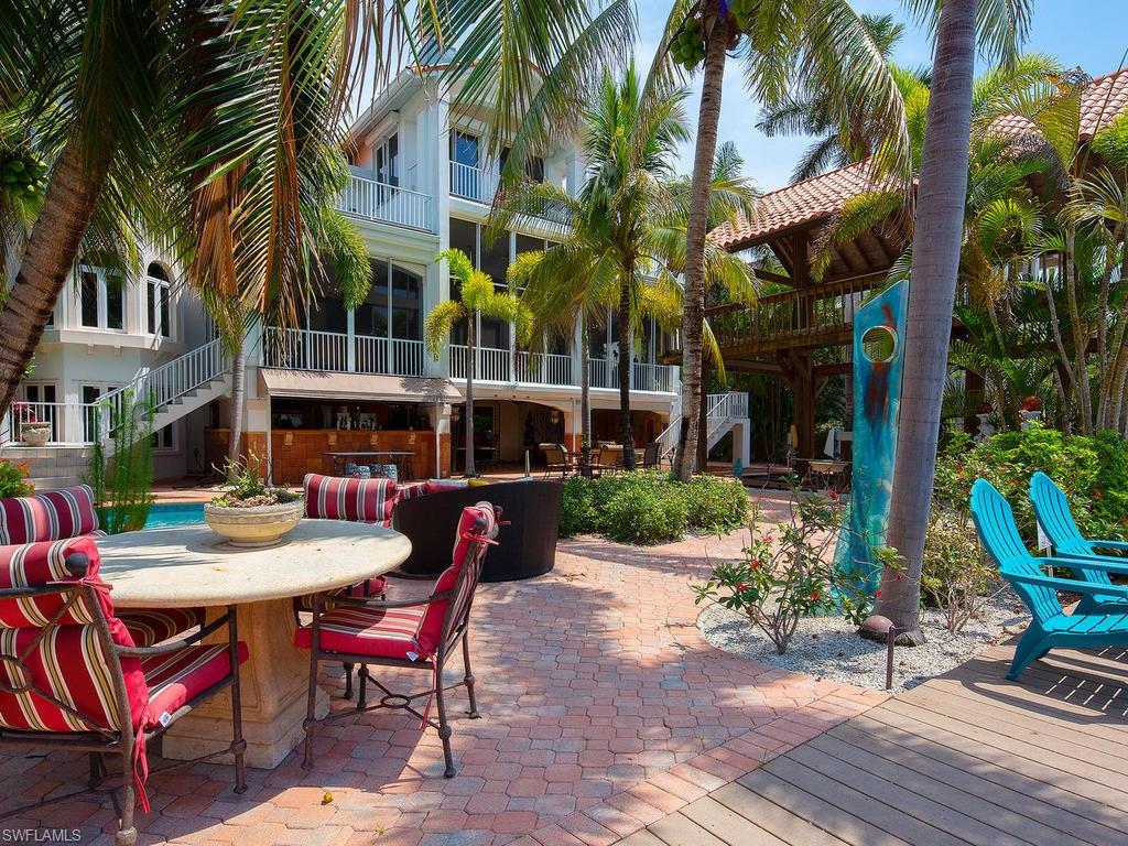 AQUALANE SHORES - Residential