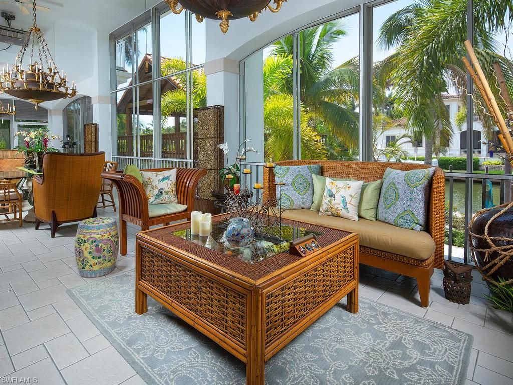 AQUALANE SHORES - Residential