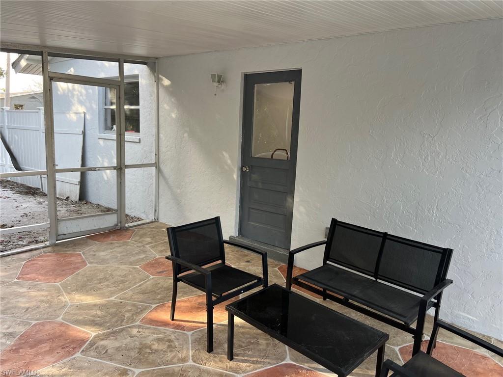 HOLEUSA ESTATES - Residential