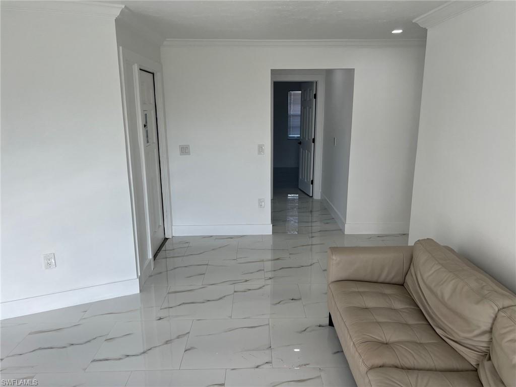 HOLEUSA ESTATES - Residential