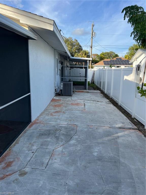 HOLEUSA ESTATES - Residential