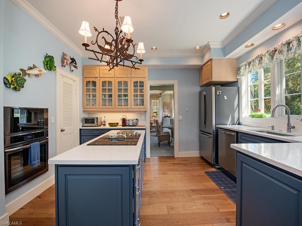 OLDE NAPLES - Residential