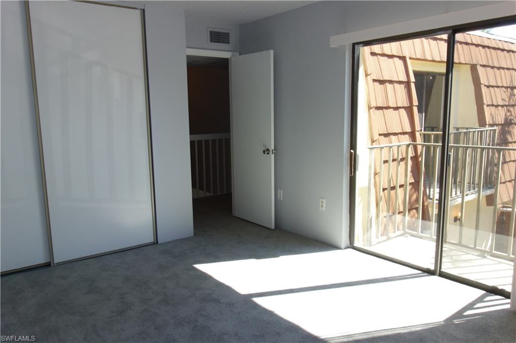 VILLAGE OF CEDARBEND - Residential