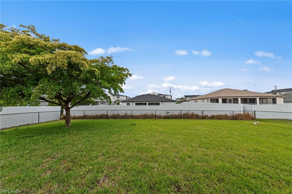 CAPE CORAL - Residential