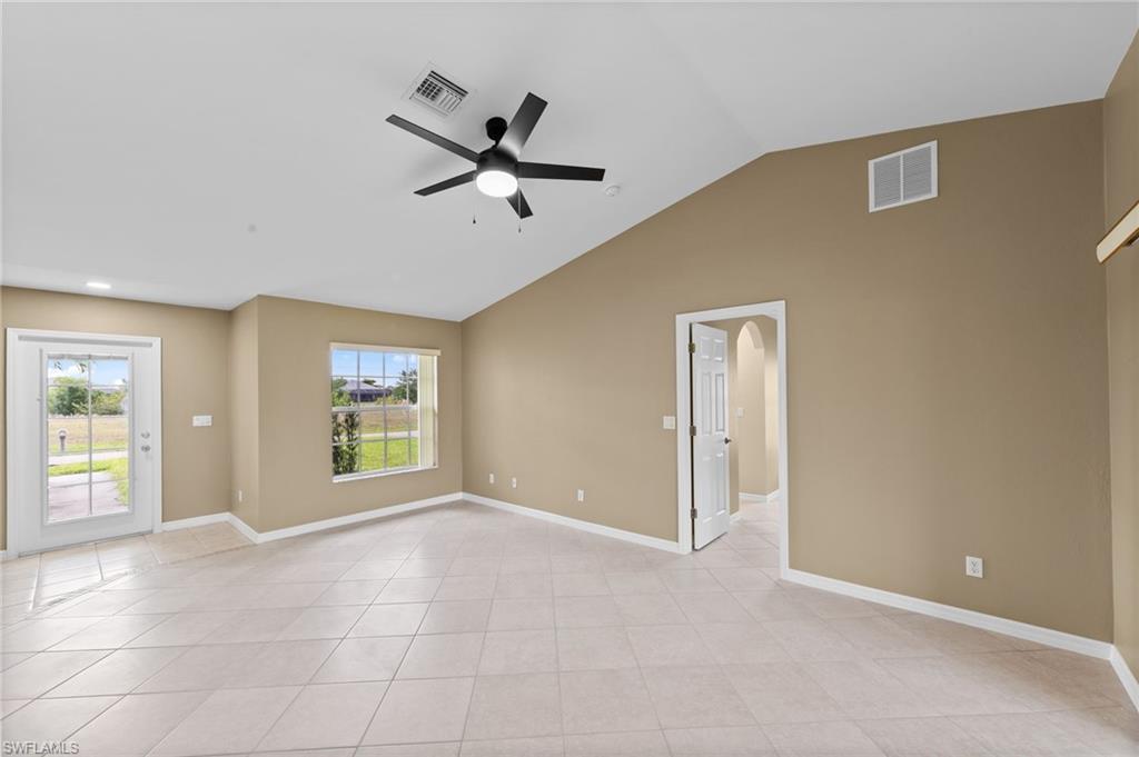 CAPE CORAL - Residential