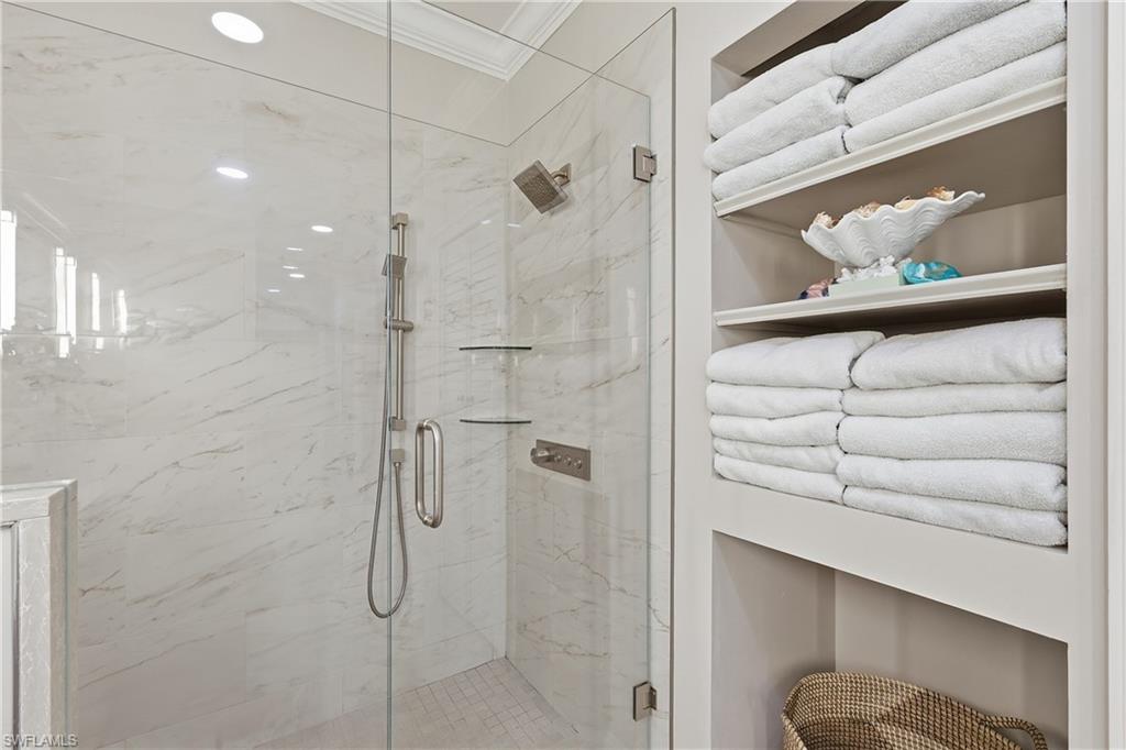 WEST SHORE VILLAS - Residential