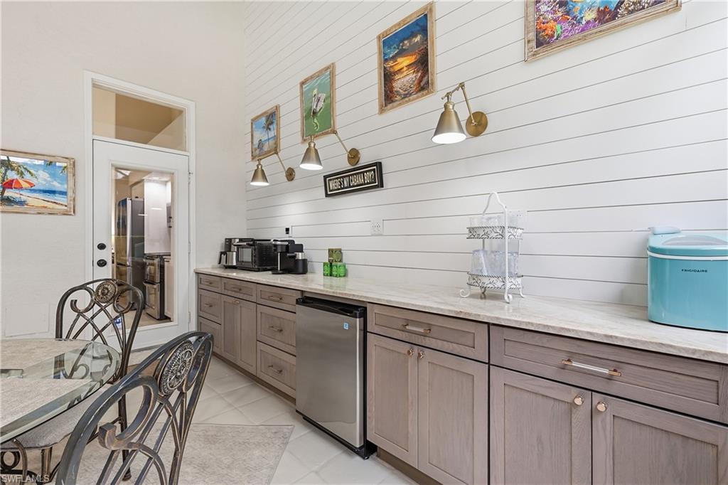 WEST SHORE VILLAS - Residential