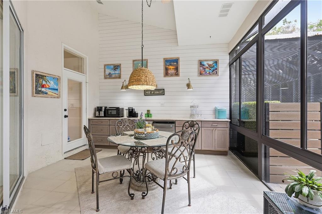 WEST SHORE VILLAS - Residential