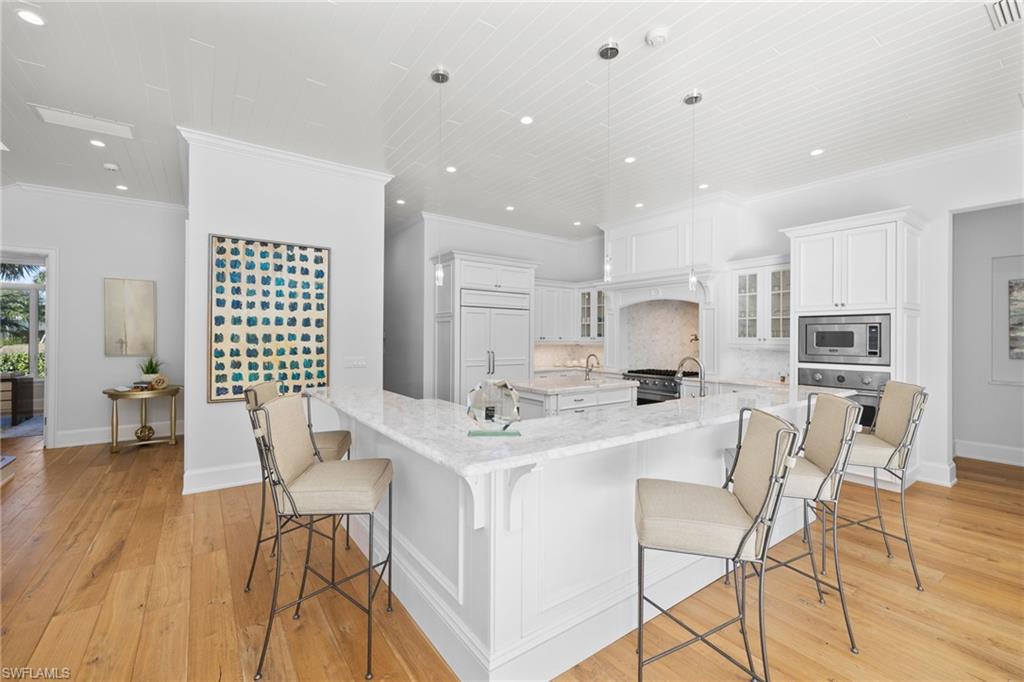 MOORINGS - Residential