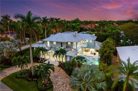 2550 Windward WAY NAPLES FL 34103