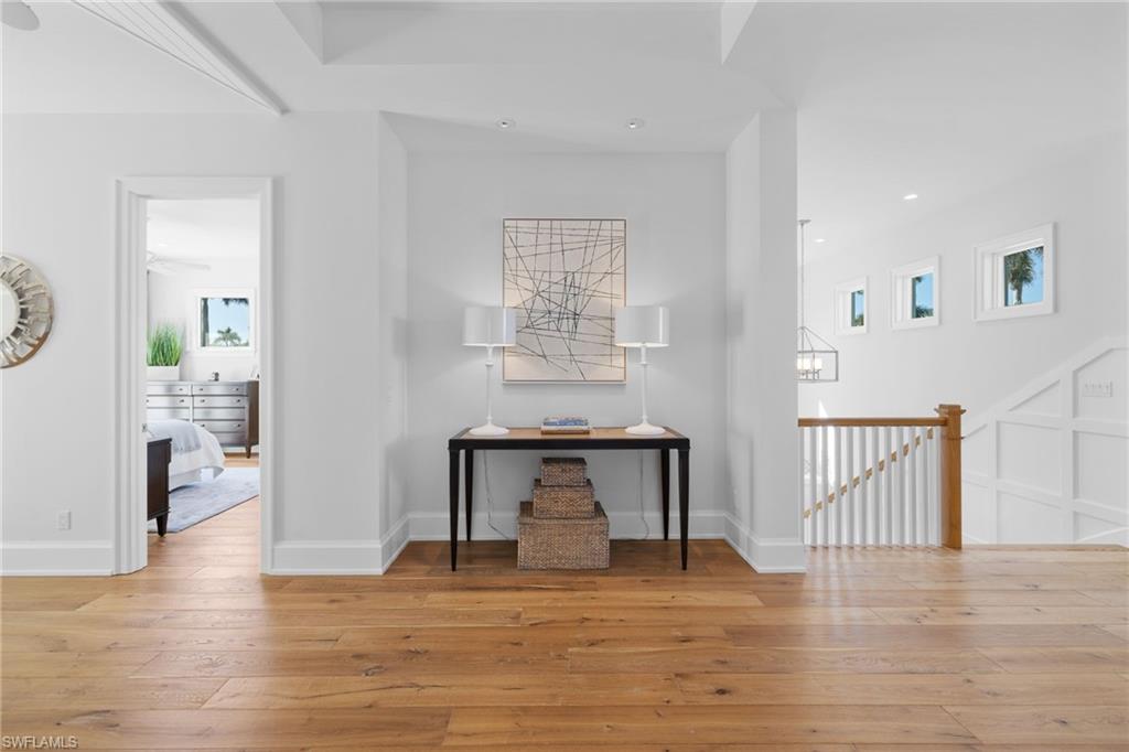 MOORINGS - Residential