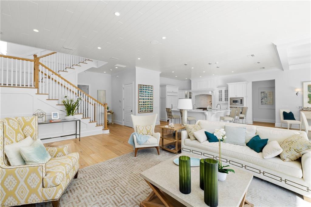 MOORINGS - Residential