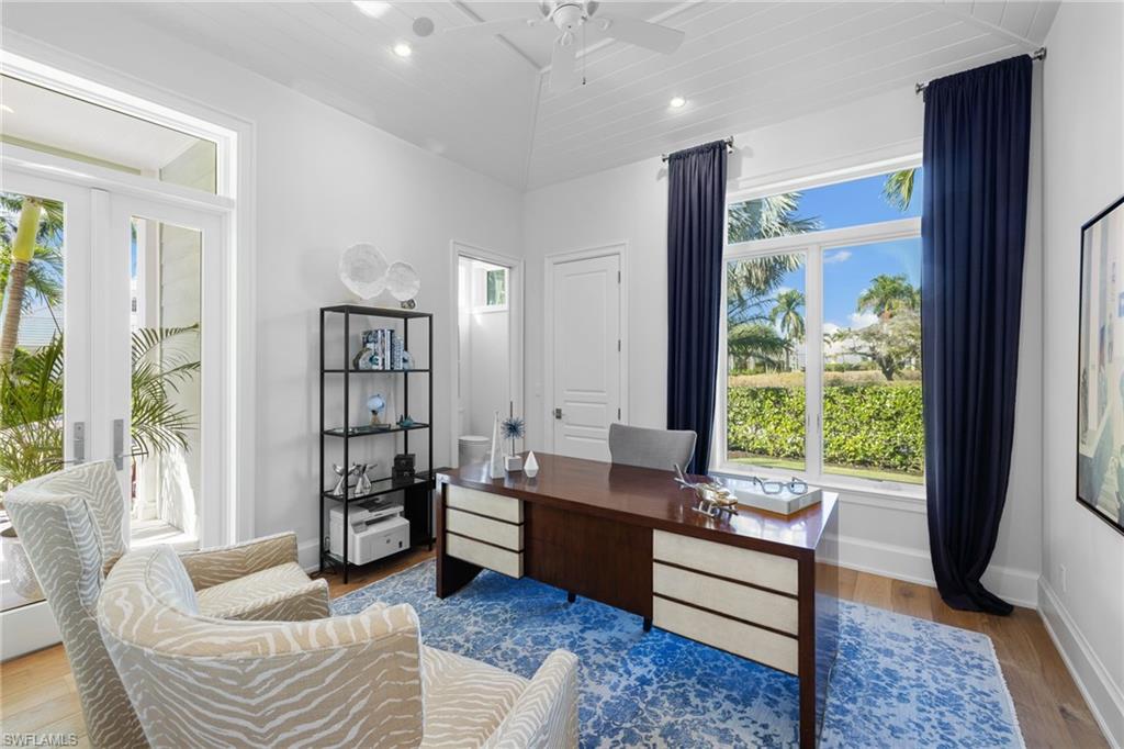 MOORINGS - Residential