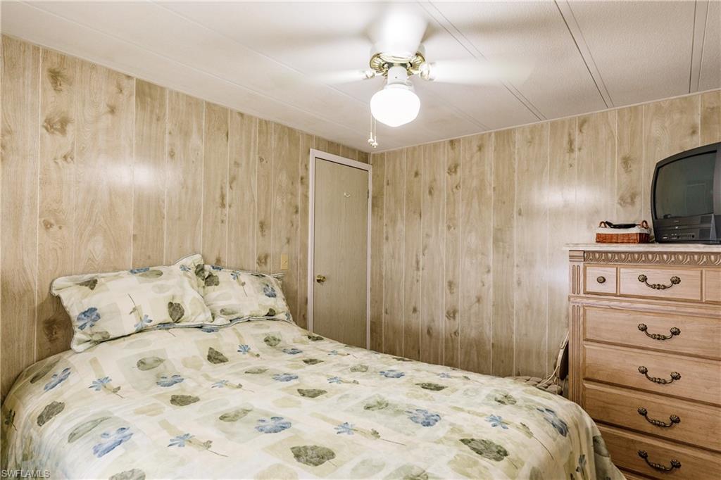 SIX LAKES COUNTRY CLUB - Residential