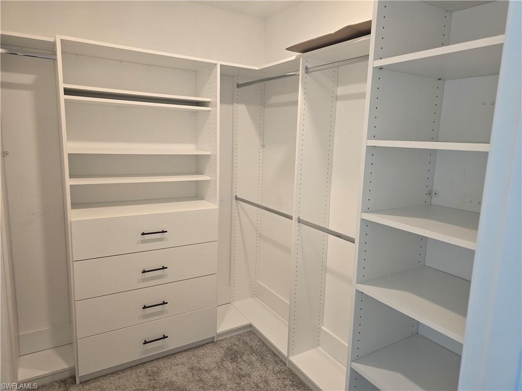 CORAL LAKES - Residential