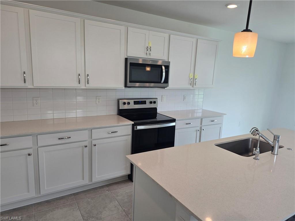 CORAL LAKES - Residential