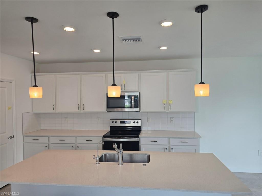 CORAL LAKES - Residential