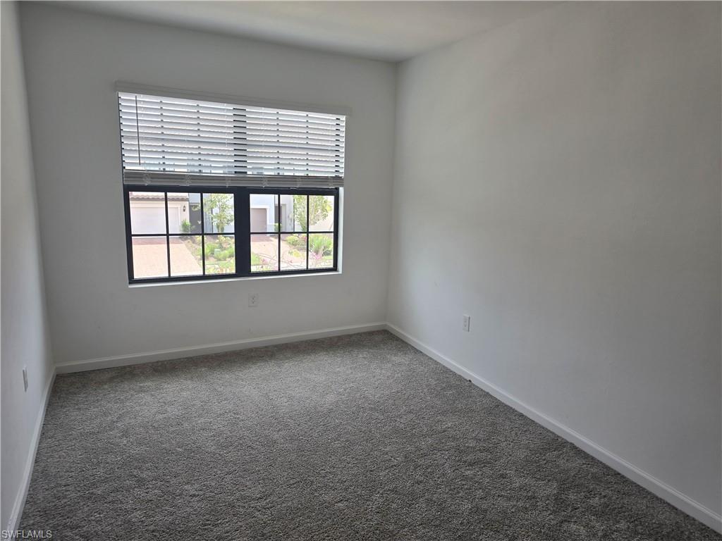 CORAL LAKES - Residential