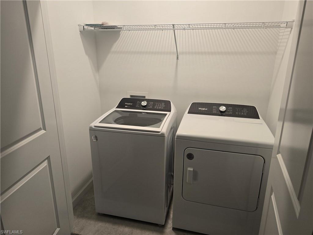 CORAL LAKES - Residential