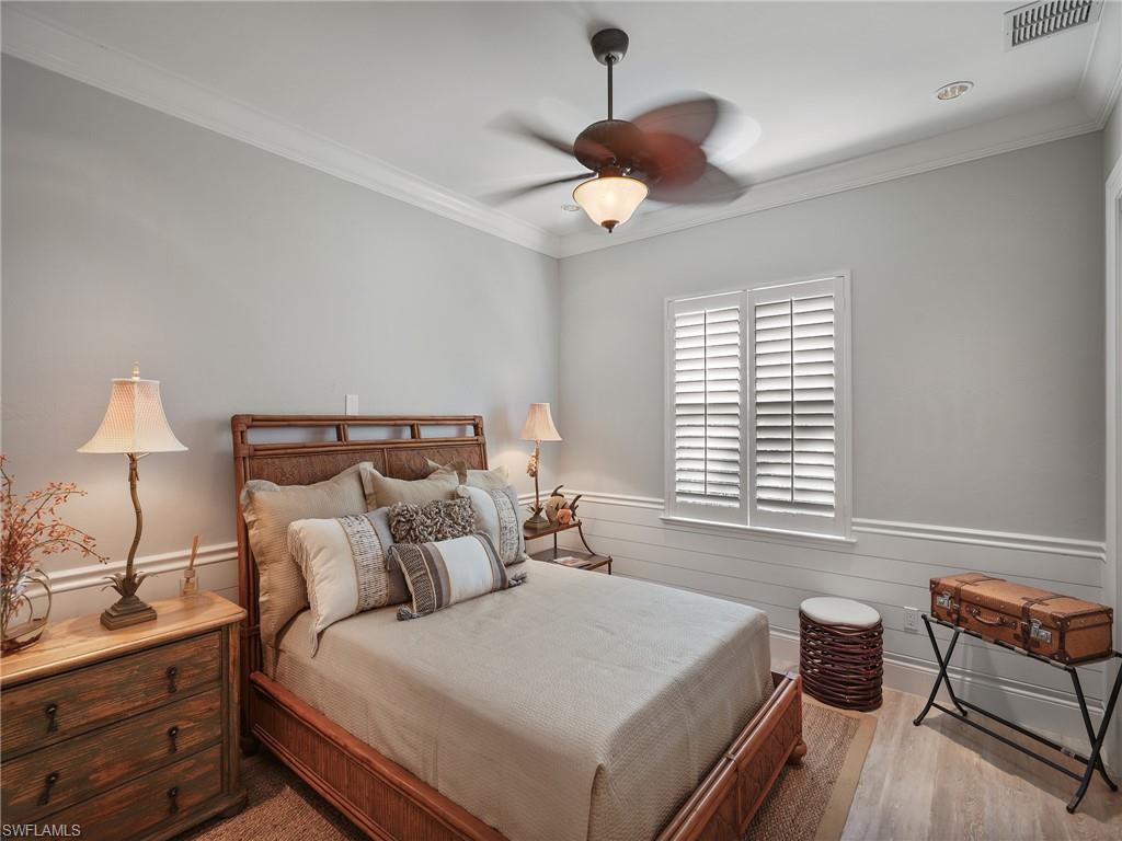 MOORINGS - Residential